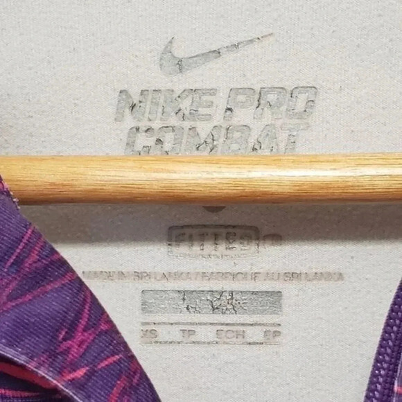 NIKE PRO COMBAT‎ Fitted 3/4 Zip Jacket - Picture 6 of 6